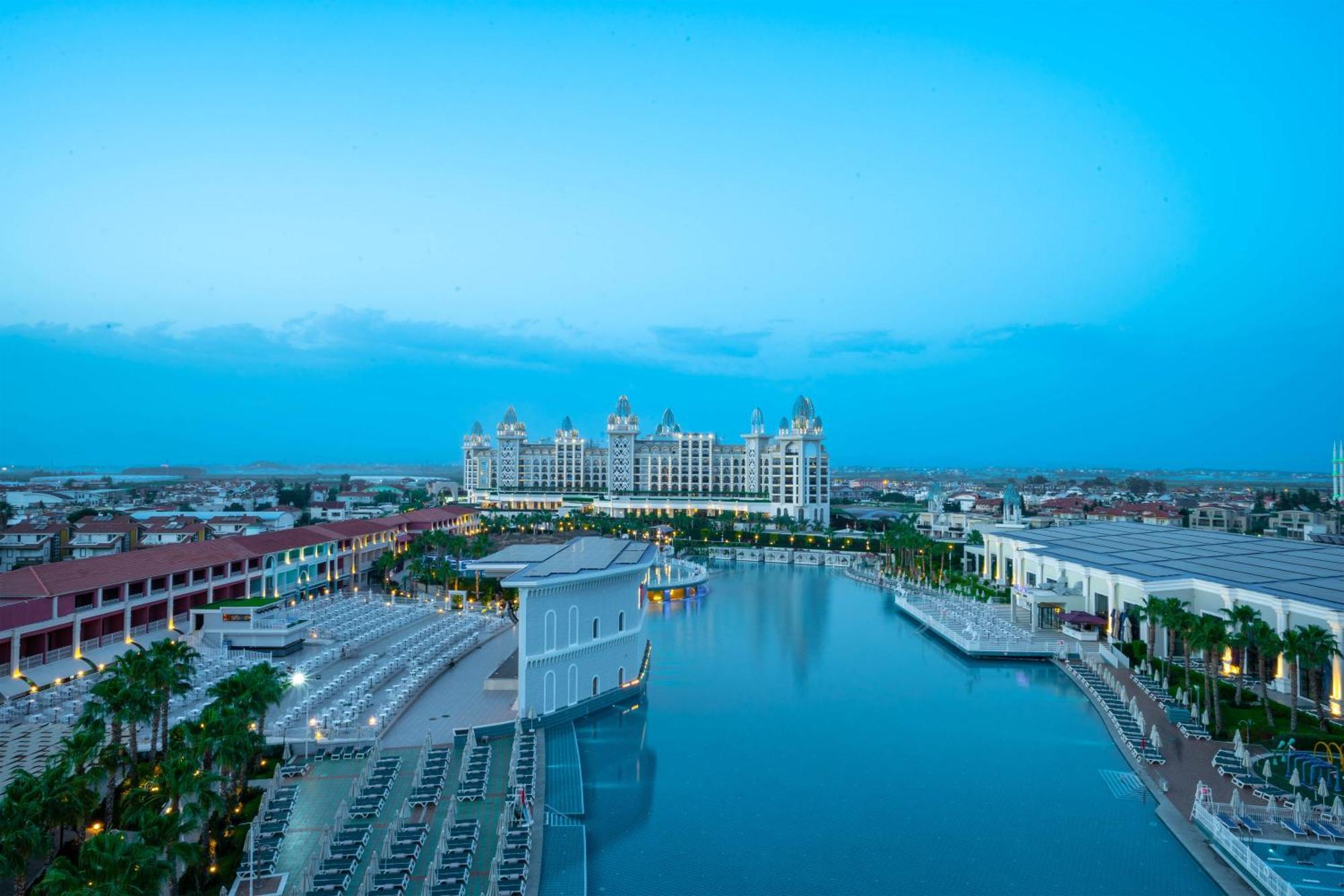 Hotel Granada Luxury Belek - Family Kids Concept Esterno foto The Atlantis Resort, Paradise Island
