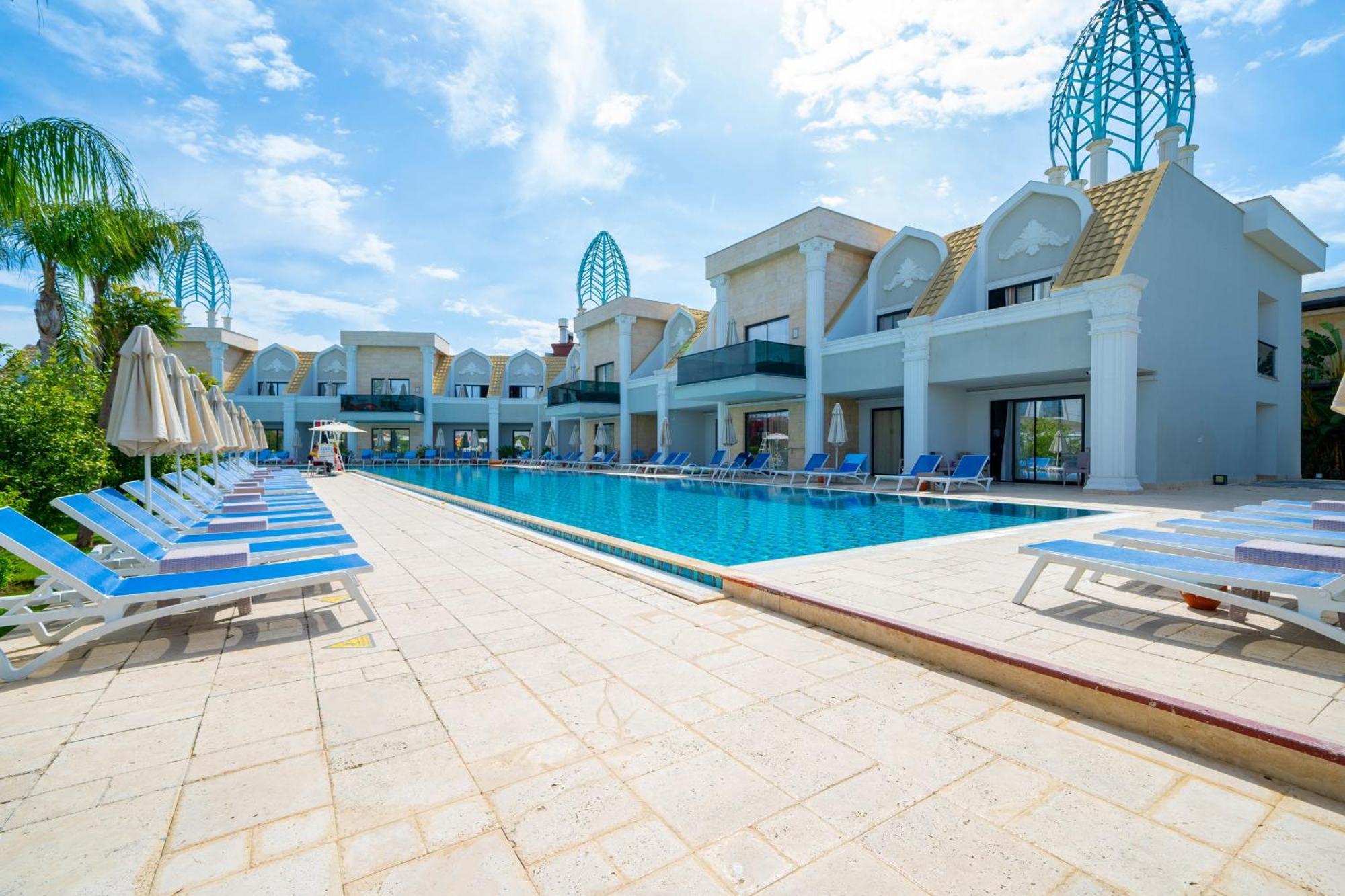 Hotel Granada Luxury Belek - Family Kids Concept Esterno foto The swimming pool at the hotel