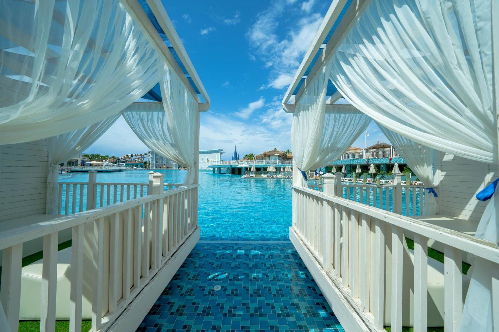 Hotel Granada Luxury Belek - Family Kids Concept Esterno foto The pool at the resort