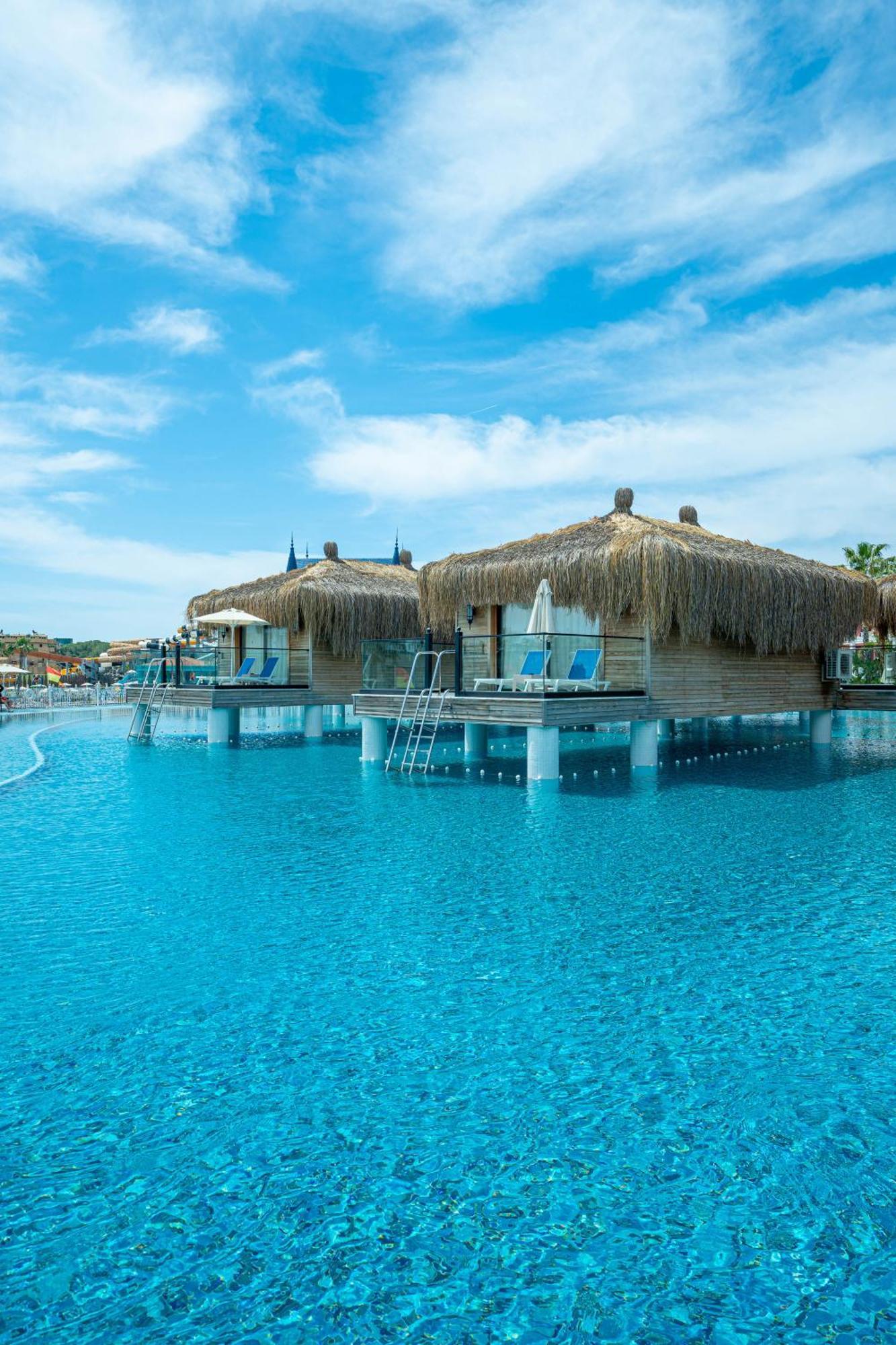 Hotel Granada Luxury Belek - Family Kids Concept Esterno foto The swimming pool at the hotel