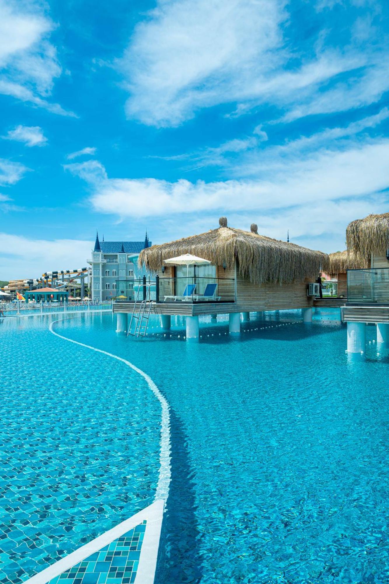 Hotel Granada Luxury Belek - Family Kids Concept Esterno foto The swimming pool at the hotel