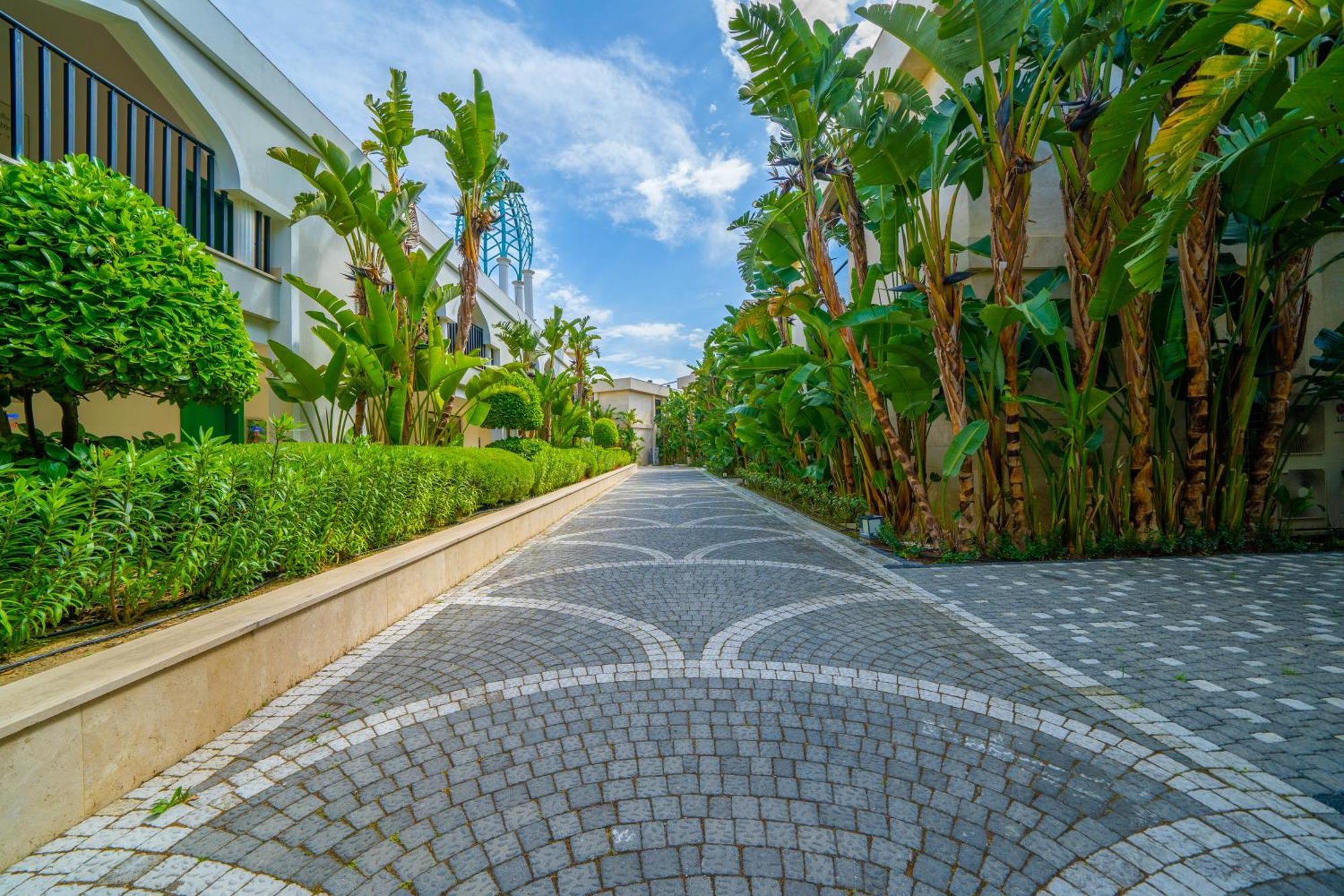 Hotel Granada Luxury Belek - Family Kids Concept Esterno foto The road leading to the school