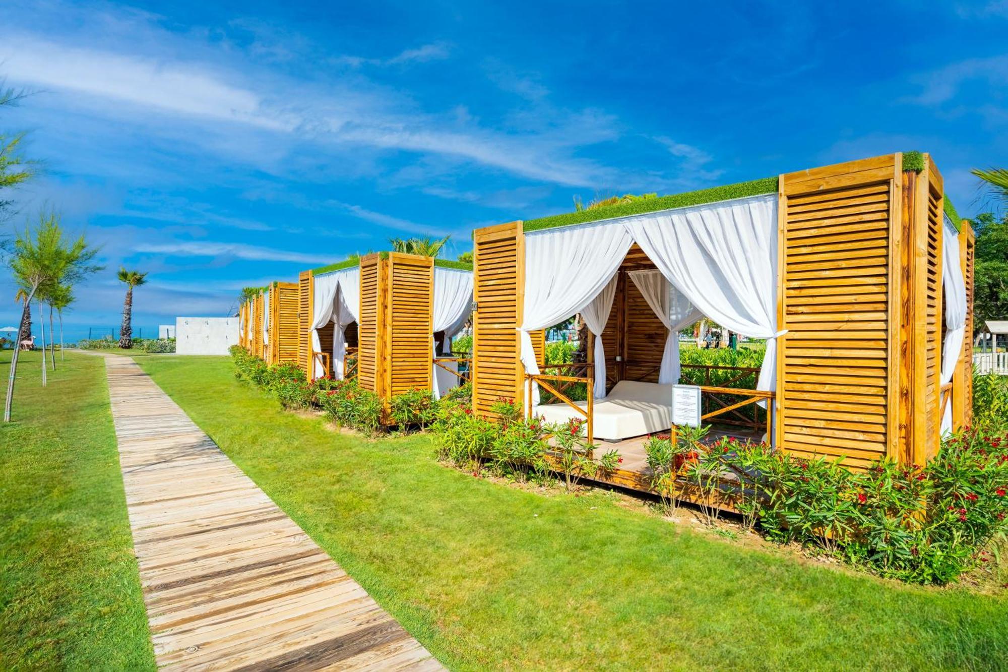 Hotel Granada Luxury Belek - Family Kids Concept Esterno foto Cabanas at the beach